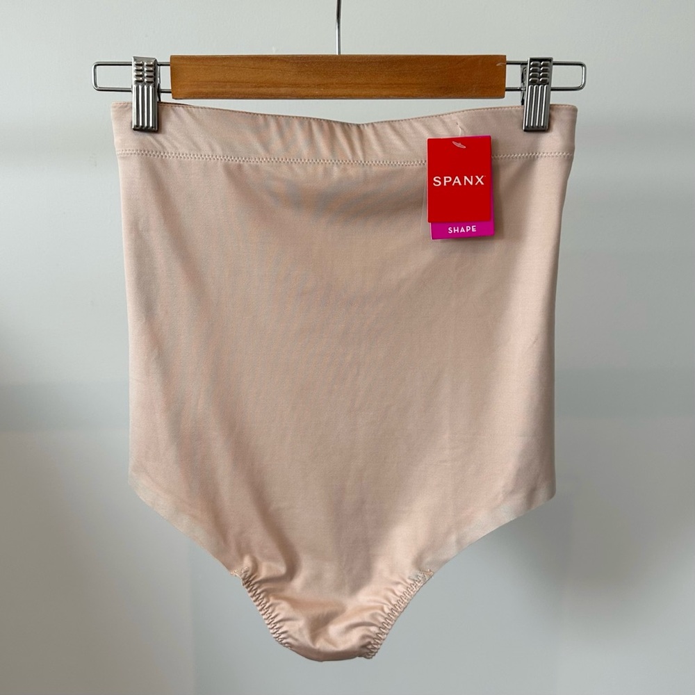 Spanx | Shapewear